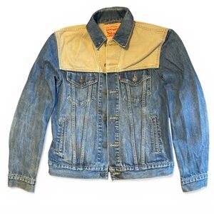 Levi's Two-Tone Blue Denim Jacket with Tan Yoke Mens Size Medium